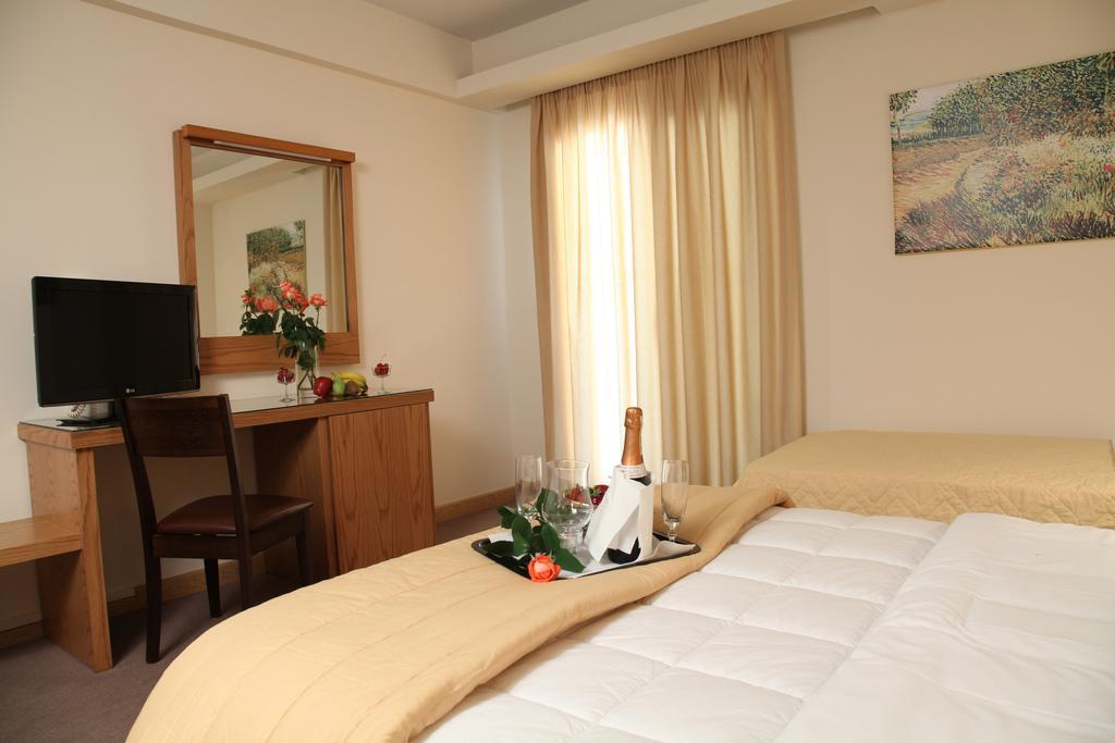 Hotel Aspassia นาฟปลิโอ ภายนอก รูปภาพ